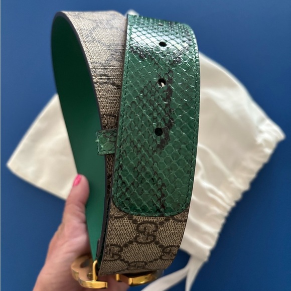 GUCCI Belt 75 30 Green Python Skin Signature Logo Print! Limited Edition RARE - Picture 2 of 5